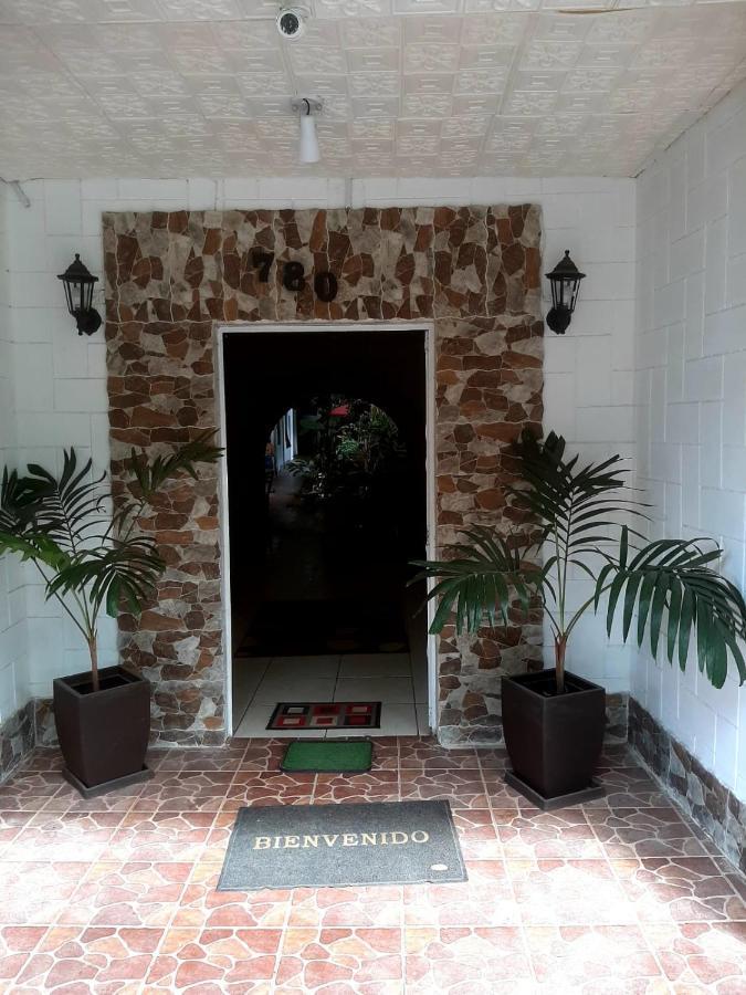 Backpacker Kitara House Hotell Tarapoto Exteriör bild